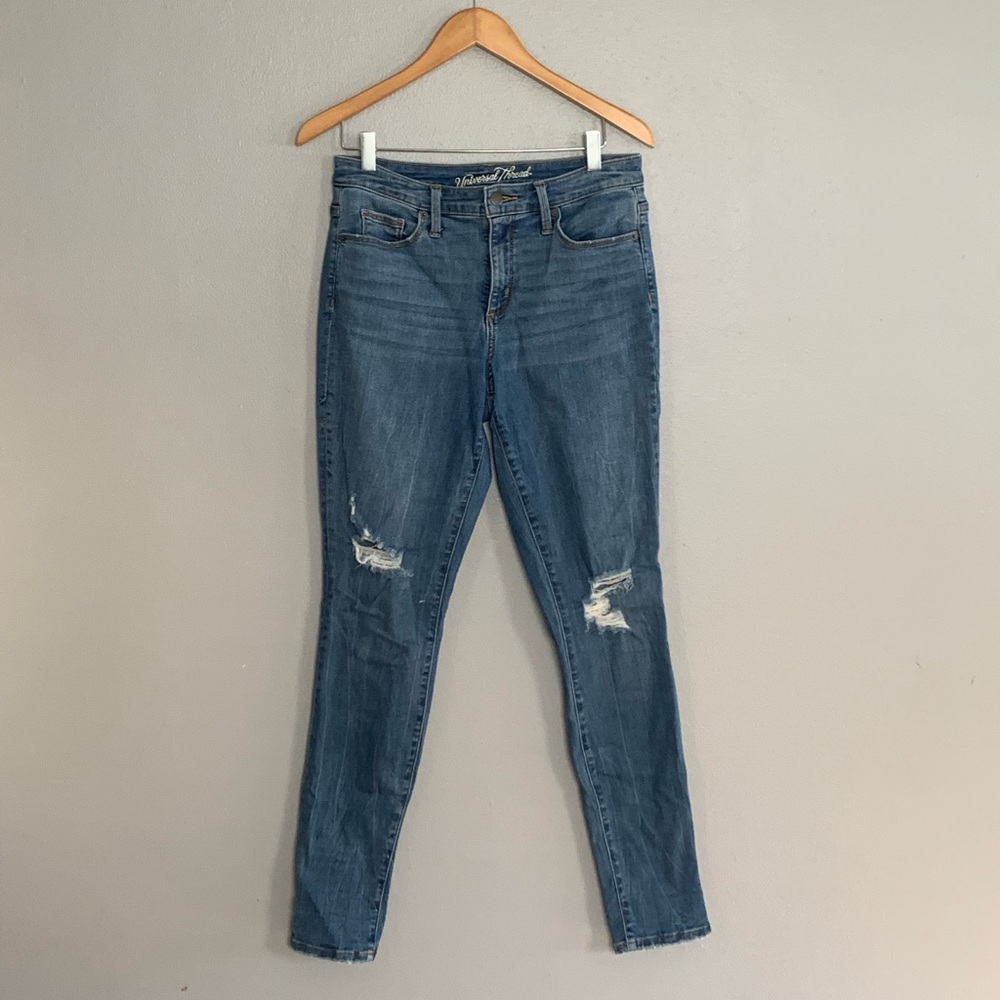 Women’s Universal Threads Jeans